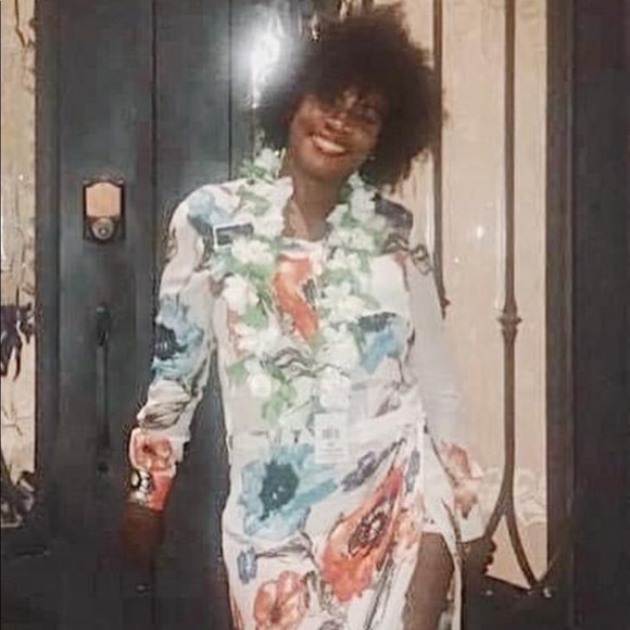 Meet your Posher, Alli - Picture 7 of 11